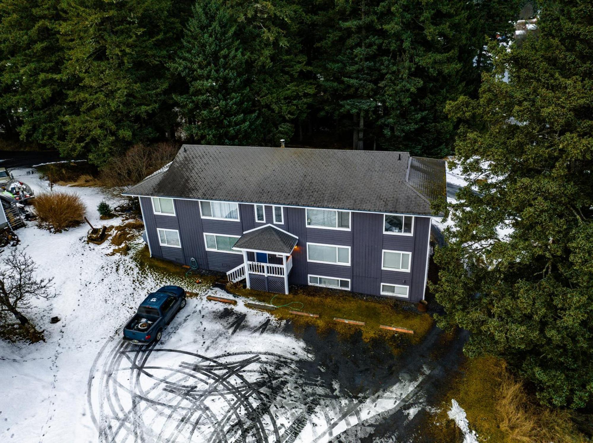 The Rogue Wave-beach Access, Ocean Views, Private